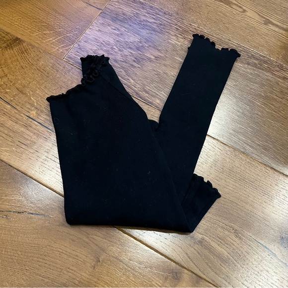 Brandy Melville- Black Frilled Long-Sleeve - Picture 3 of 4